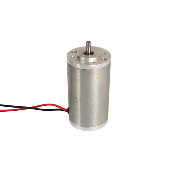Motor de engranaje cepillado de CC de 12 V, 240 W, 110 rpm en carros de golf o carritos de golf